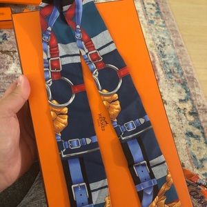 Hermès twills scarf